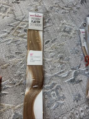 7n/9n 22inch DONNA BELLA STRAIGHT FLAT TIP HAIR EXTENSIONS